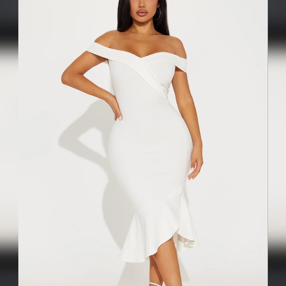 NWT Fashion Nova "Eloise Off Shoulder Midi Dress"